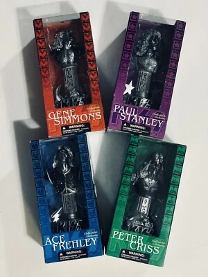 Complete Set 4 Kiss Statuettes By McFarlane Toys Simmons Stanley Criss Frehley Foto 1 de 4