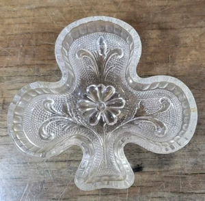 Vintage Indiana Diadem Nuss Schale Sandwich Glas Poker Brücke Karte Anzug Kleeblatt Aschenbecher - Bild 1 von 5