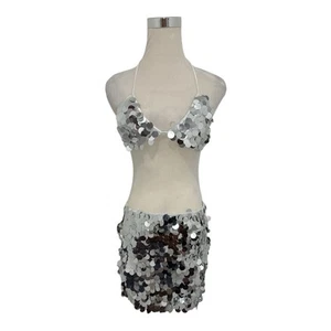 Conjunto de 2 piezas de top y minifalda de lentejuelas plateadas Lucy in the Sky talla mediana - Imagen 1 de 5