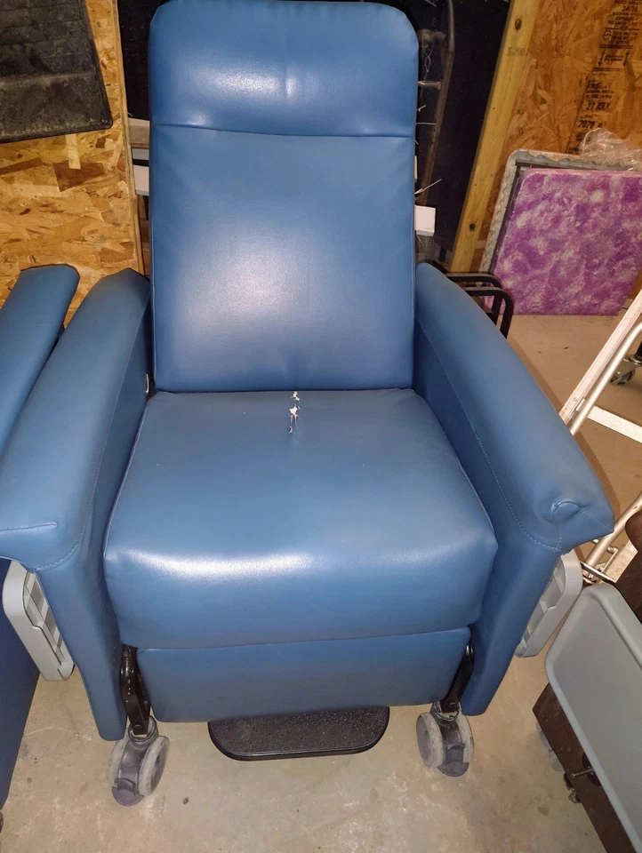 Reclinable de masaje con calefacción, color azul Foto 1 de 1