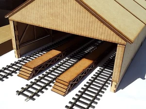 Laser Cut O Gauge Railway Wooden 3 Track Carriage Shed Kit Pack of 3 Sections - Picture 1 of 5