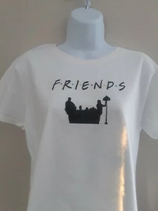 FRIENDS TV SHOW WOMENS T-SHIRT SIZE MEDIUM NEW WITH TAGS - Picture 1 of 3