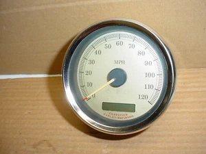 Velocímetro Harley Davidson 67457-04 77078 millas  - Imagen 1 de 7