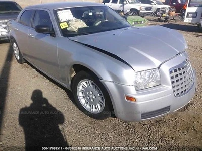 Vidrio delantero derecho usado para puerta delantera se adapta a: Chrysler 300 2007 delantero derecho grado A Foto 1 de 4