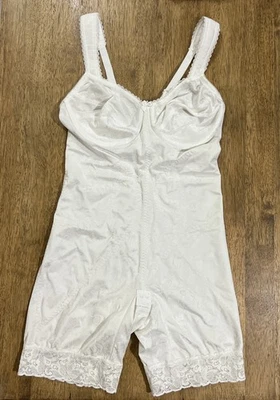 Sutiã Flexees Bodysuit Perna Curta 36C Emagrecimento Branco Underwire Snaps Extra Firme - Imagem 1 de 4