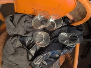 Vintage Unbranded Set Of 4 Clear Glasses Height 4 Inch Diameter 3 Inch - Picture 1 of 3