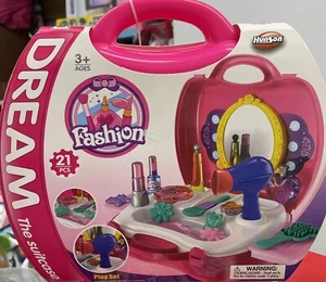 DREAM THE FASHION SUITCASE AGES 3+ PRETEND 21pcs BEAUTY SET - Picture 1 of 2