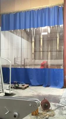 CO2 KOHLENSTOFFVERMEIDUNG WÄRMEVERLUST, BLAUE / KLARE VORHÄNGE, 4,2 M H X 4,2 M B & SCHIENE - Bild 1 von 4