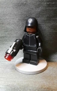 Genuine LEGO Star Wars First Order Crew Technician Minifigure 75132 - Picture 1 of 2