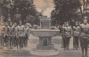 Camden South Carolina Kirkland Memorial Brunnen und Soldaten Postkarte AA103946 - Bild 1 von 2