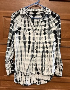 Rock & Republic Gr. XS Top Knopfleiste Strick L/S Shirt Batik schwarz weiß 1914 - Bild 1 von 4