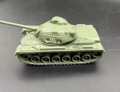 Tanque plástico del ejército de colección Foto 1 de 4