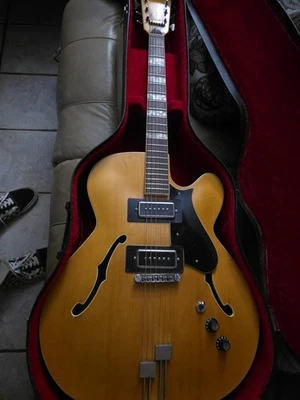 Guitarra Framus Foto 1 de 3