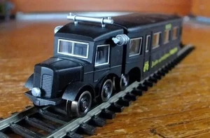 Marklin 3118 HO gauge Micheline Type 11 railcar in black livery - Picture 1 of 13