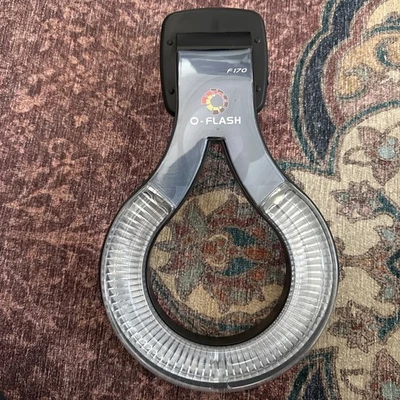 O-Flash Ring F155 Ring Light/Macro Flash for Canon/Nikon, Excellent Condition - Image 1 of 3
