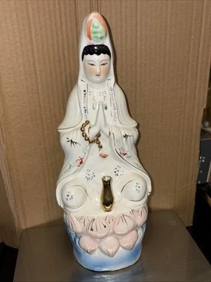 12 Inch CHINESE PORCELAIN GUAN YIN STATUE Figure - Image 1 of 4