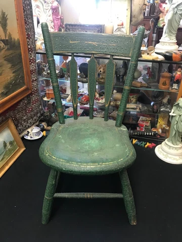 RARE AMERICAN CHILDS PAINTED GREEN ARROW BACK WINDSOR CHAIR Cover