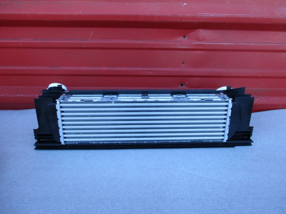 2012-2016 BMW 228I 320I 328I 428I F22 F30 F32 ИНТЕРКУЛЕР РАДИАТОР OEM 7618809 - Изображение 1 из 4