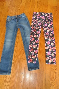 Girl's~2 Pairs~JUCTISE~Blue&Floral LOGO~Simply Low Jeans Sizes~ 8R~CUTE - Picture 1 of 4