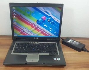 Dell Latitude D830 15,4" T7250 2x2,0GHz 4GB 320GB Wlan Firewire RS232 Win XP - Bild 1 von 9