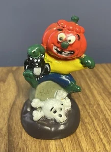 1994 BEE VINTAGE HALLOWEEN 3” RUBBER FIGURINE / CAKE TOPPER / FINGER PUPPET - Picture 1 of 6