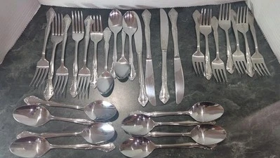 Lote de 29 cucharas de cubiertos de acero inoxidable Estia Cascade vintage cuchillos tenedores Foto 1 de 4