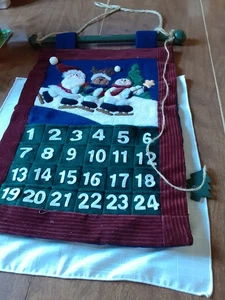 Vintage Fabric ADVENT CALENDAR pockets with tree Christmas Countdown santa snow - Picture 1 of 4