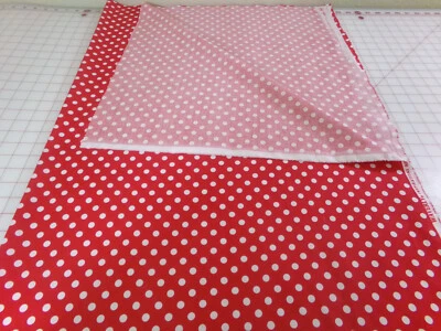 Tela Waverly. Rojo con lunares blancos. 41 x 44. Imperfecto - SeePics. A24-750 Foto 1 de 4