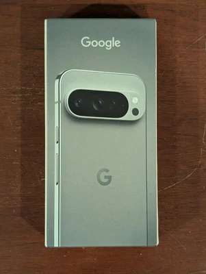 Google Pixel 9 Pro - 128 GB - Hazel (Unlocked) - Image 1 of 4