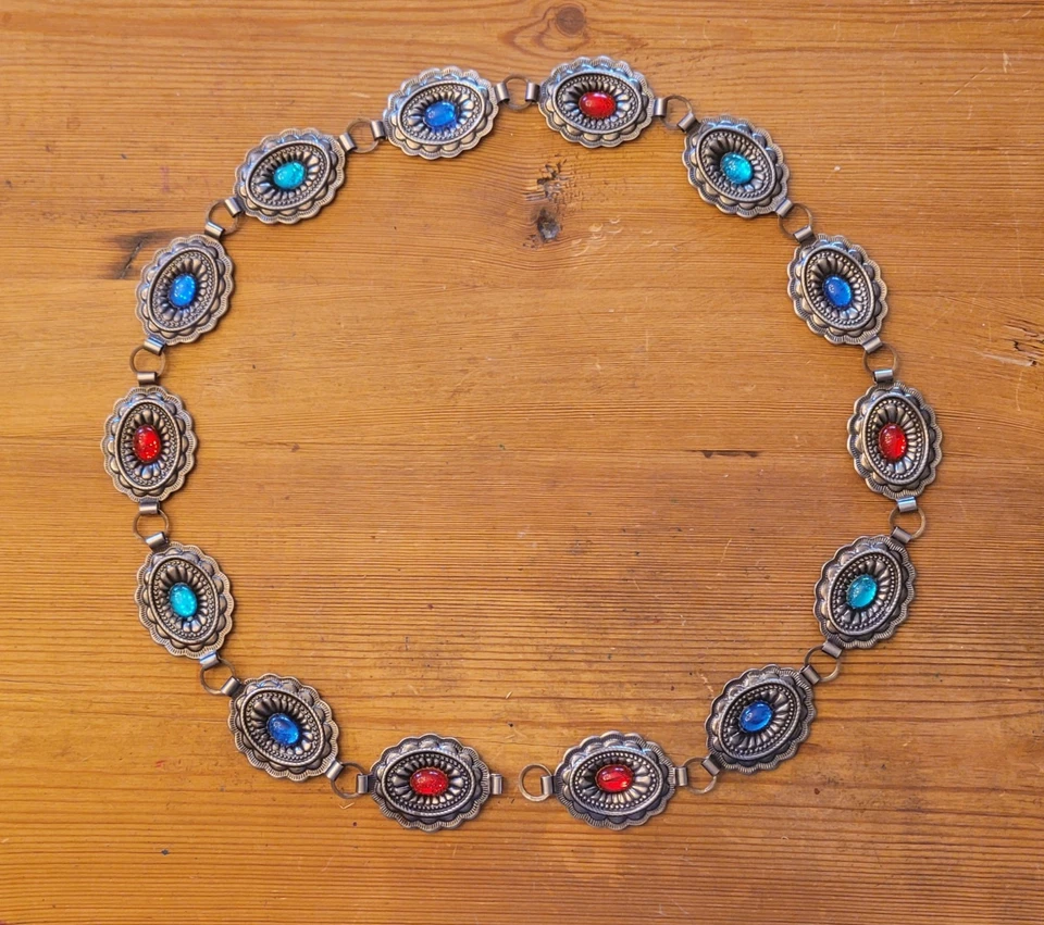 Cinturón Concho Western Estampado Gris Niquelado 36 pulgadas con Piedras de Vidrio Multicolor Foto 1 de 4