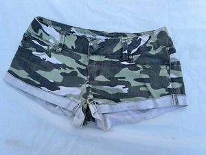 Empyre Youths camo Shorts Size 5 - Picture 1 of 10