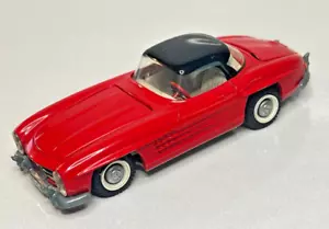 Tekno 1:43 Scale No. 924 1957 Mercedes-Benz 300 SL Roadster - Picture 1 of 9