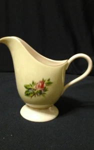 Milchkännchen Fine Arts ROMANCE ROSE grün 4 1/2" an der höchsten Stelle - Bild 1 von 4