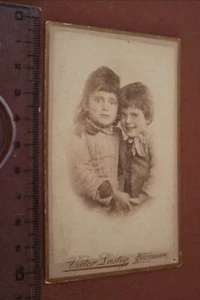 tolles altes CDV-Foto - zwei süße Kinder - Reisefotograf - Victor Lustig  - Picture 1 of 1