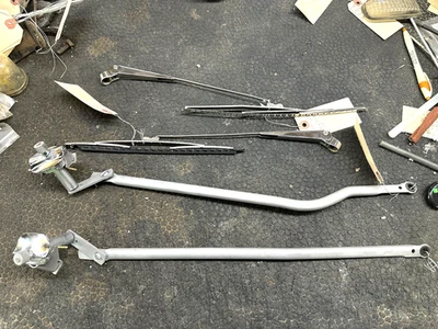OEM 1949-1952 Chevy Car Windshield Wiper Towers & Wiper Arms - Image 1 of 4