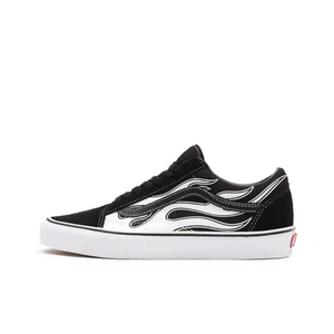 Scarpa Vans Old Skool Flame nero/bianco VN0A38G1K68 - Foto 1 di 32