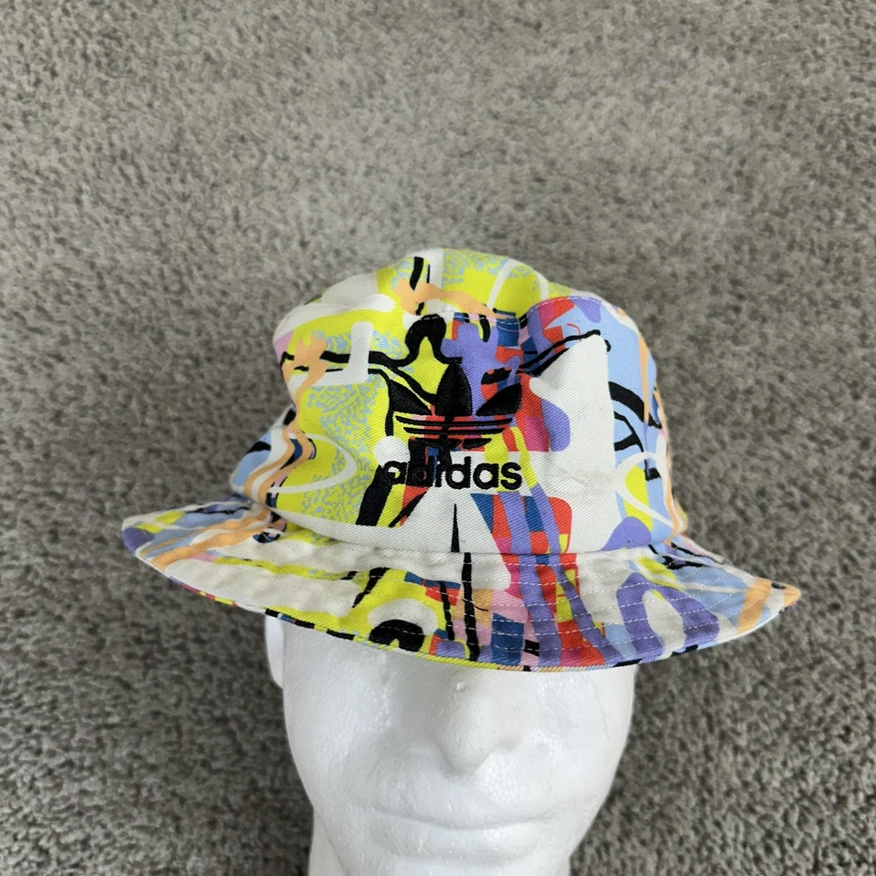 Adidas Sombrero Cubo Para Hombres Multicolor Love Unites Orgullo Trifolio Gráfico Ropa de Calle Foto 1 de 4