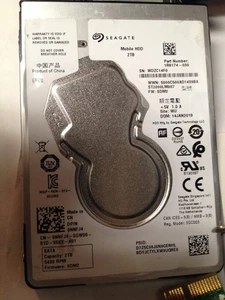 Seagate..ST2000LM007...2TB 2.5" SATA 6Gb/s Laptop HDD 7mm OEM 1R8174-030..TESTED - Afbeelding 1 van 7
