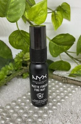 (666,11€/L) NYX Matte Finish Long Lasting Makeup Mini Setting Spray 18ml *neu* - Bild 1 von 3