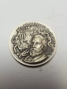 1972 WITTNAUER STERLING SILVER 40mm ART ROUND MEDAL Rutherford B Hayes - Picture 1 of 2