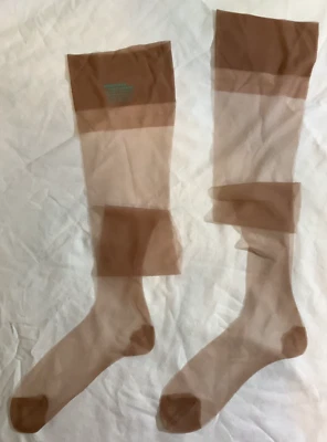 VTG First Quality Garter Stockings Seamles Micro Mesh Ultra Sheer Beige 10 1/2 M - Image 1 of 4