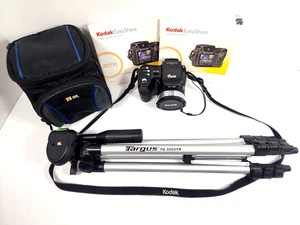 Kodak EasyShare ZD710 7,1 megapixel fotocamera digitale nera + treppiede Targus + custodia fotocamera logica - Foto 1 di 20