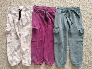 Lot Of 3 Girls New Balance Fleece Cargo Jogger Pants Size S (7/8) - Picture 1 of 6