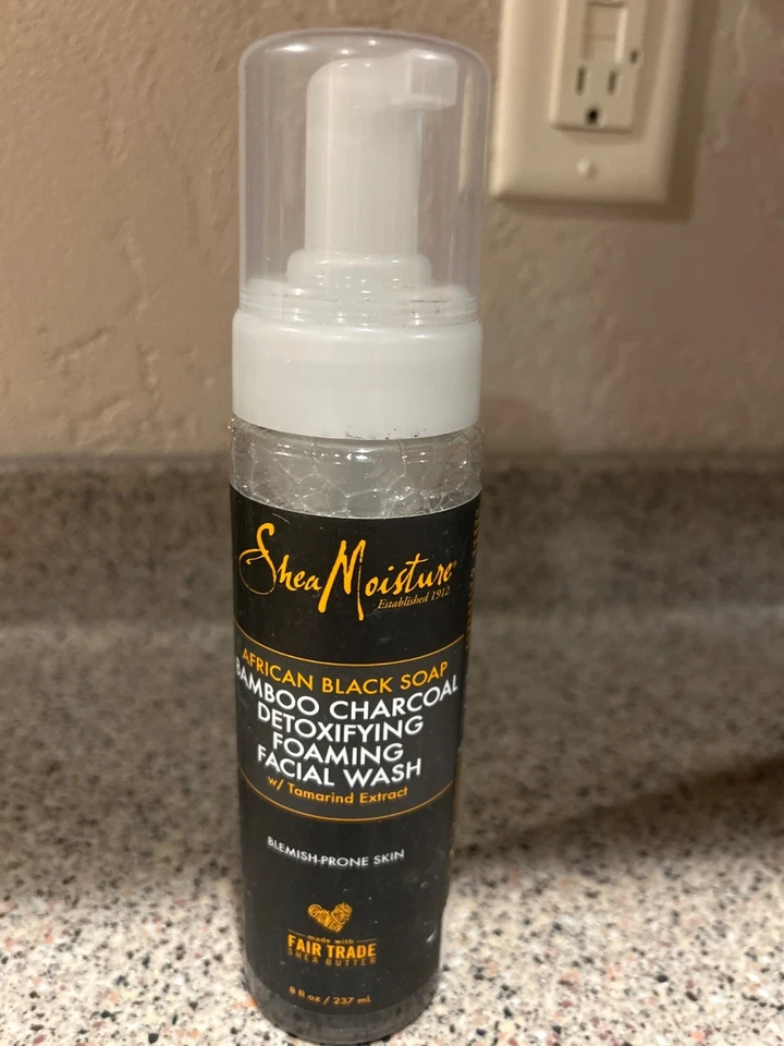 Jabón facial desintoxicante de carbón de bambú con jabón negro africano Shea Moisture 7,5 oz. Foto 1 de 1
