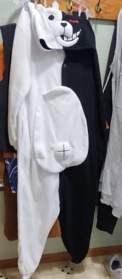 Fantasia pijama animal monokuma urso preto e branco peça única tamanho grande  - Imagem 1 de 4