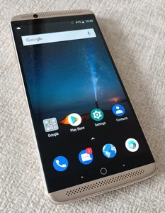 ZTE Axon 7 64GB Android 8.0 Unlocked Dual Sim - FAULTY BATTERY - Picture 1 of 3