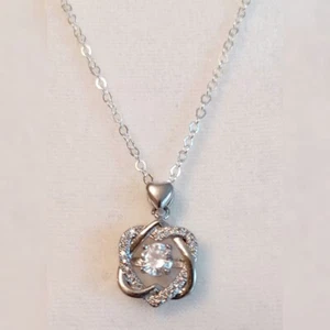 Sterling Silber Herz & Zirkonia Liebe Knoten Diamant Pave Anhänger Halskette - Bild 1 von 4