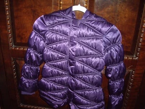 T8 Neu mit Etikett Mädchen Größe M 7 8 Gymboree lila Glanz gefütterter Mantel Kapuze Fleece gefüttert - Bild 1 von 5