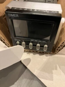 OMRON H5CX-A11-N digital timer AC 100-240V  from Japan New - Picture 1 of 2