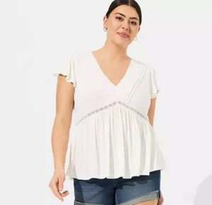 Torrid Strick V-Ausschnitt Spitzeneinsatz Babydoll Top Größe 3 Elfenbein - Bild 1 von 5
